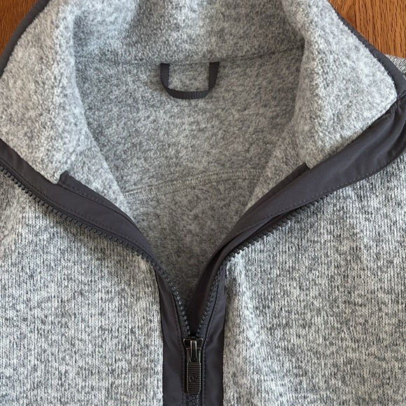 Lululemon It's Fleecing Cold Women's Athleisure Gray Jacket Size 6 - Picture 3 of 5